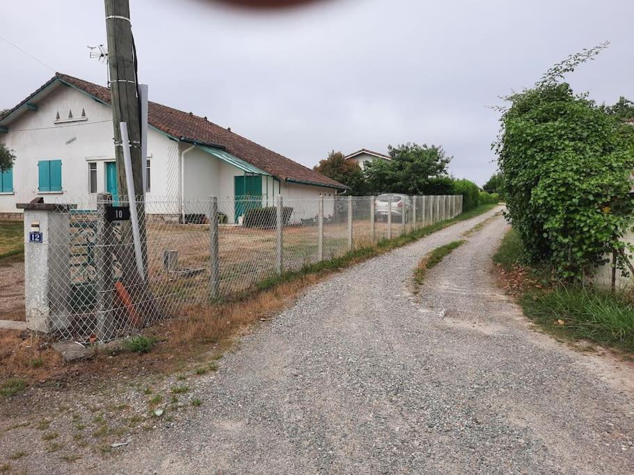 Charmant T2, Cl 3 Etoiles, 4 Lits, 4 Personnes Et 1Enfant, Parking Et Terrasse Saint-Sever  Exteriér fotografie